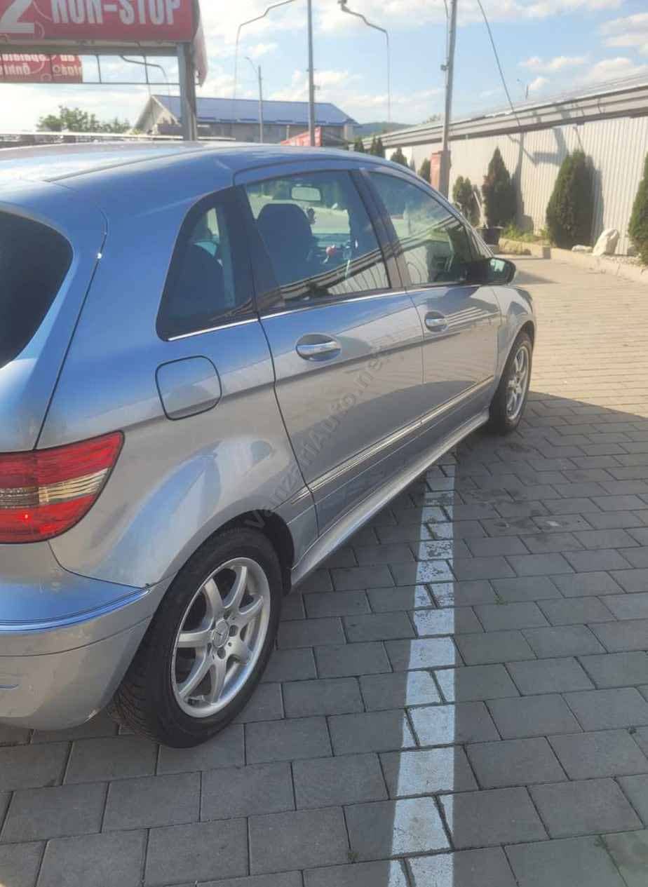 Mercedes-Benz B