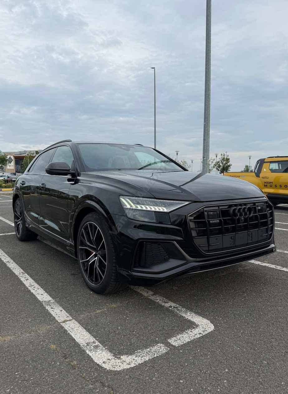 Audi Q8