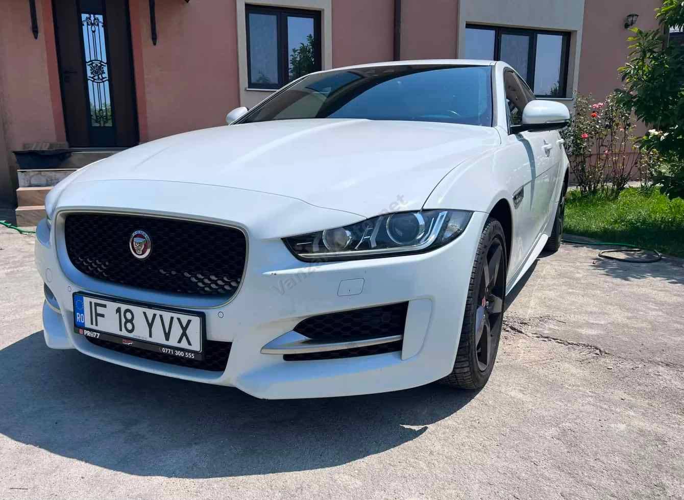 Jaguar XE