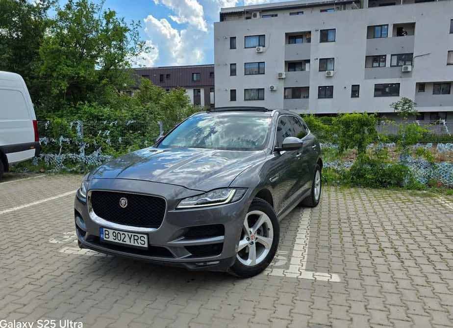 Jaguar F-Pace