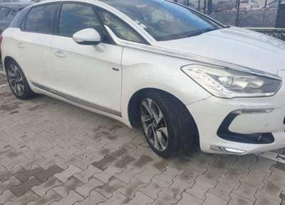 Citroen DS5