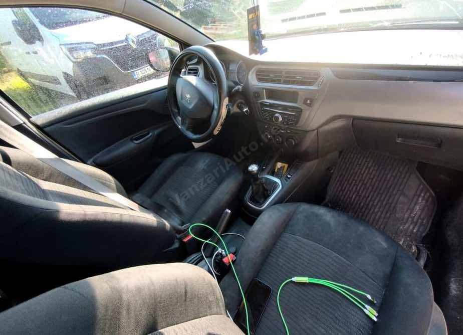 Peugeot 301