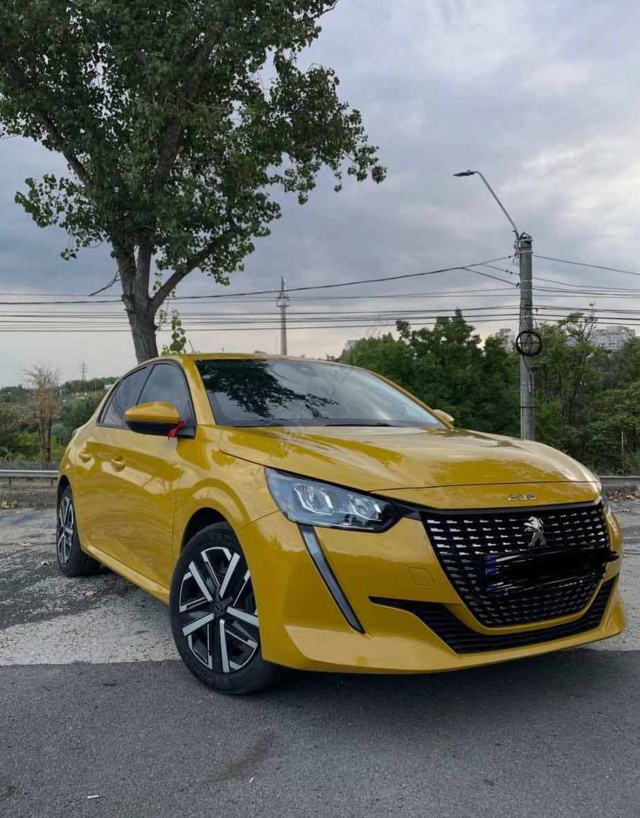 Peugeot 208