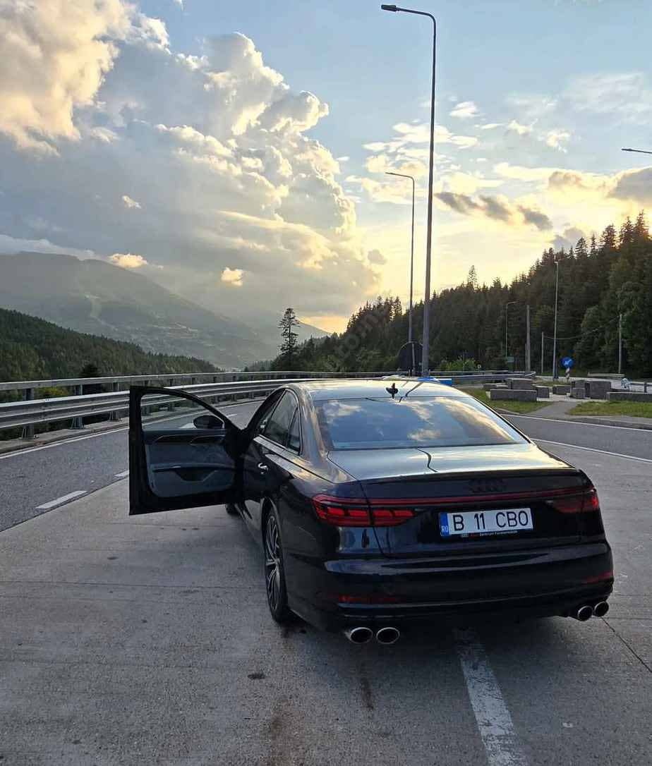 Audi S8