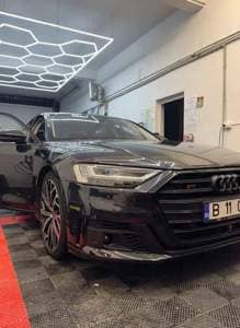 Audi S8