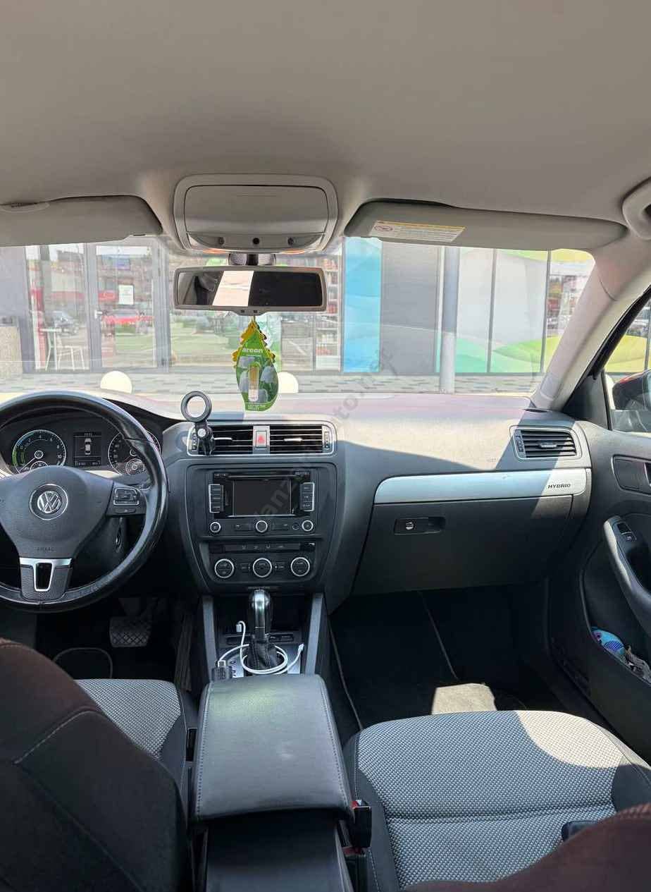 Volkswagen Jetta