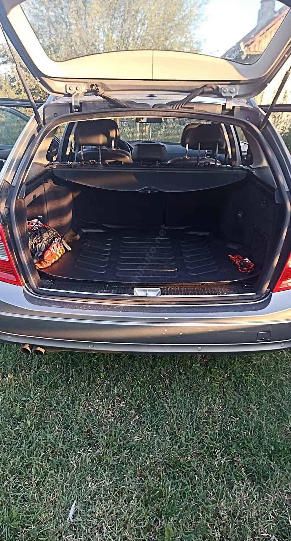 Mercedes-Benz C