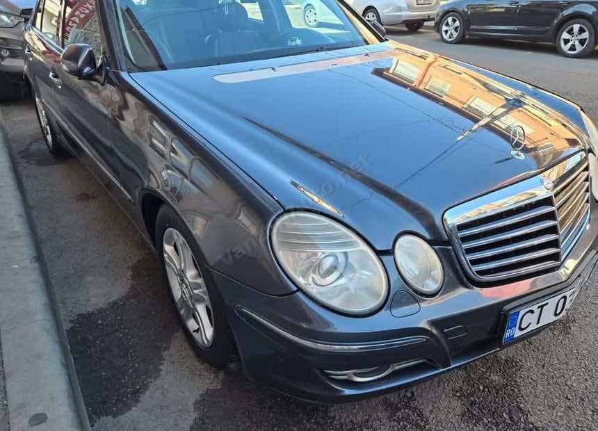 Mercedes-Benz E