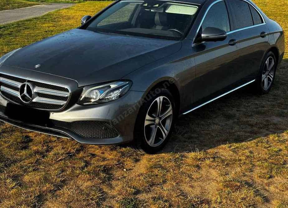 Mercedes-Benz E