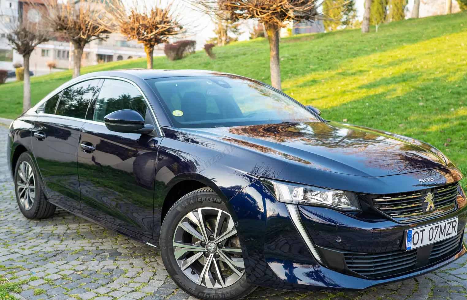 Peugeot 408