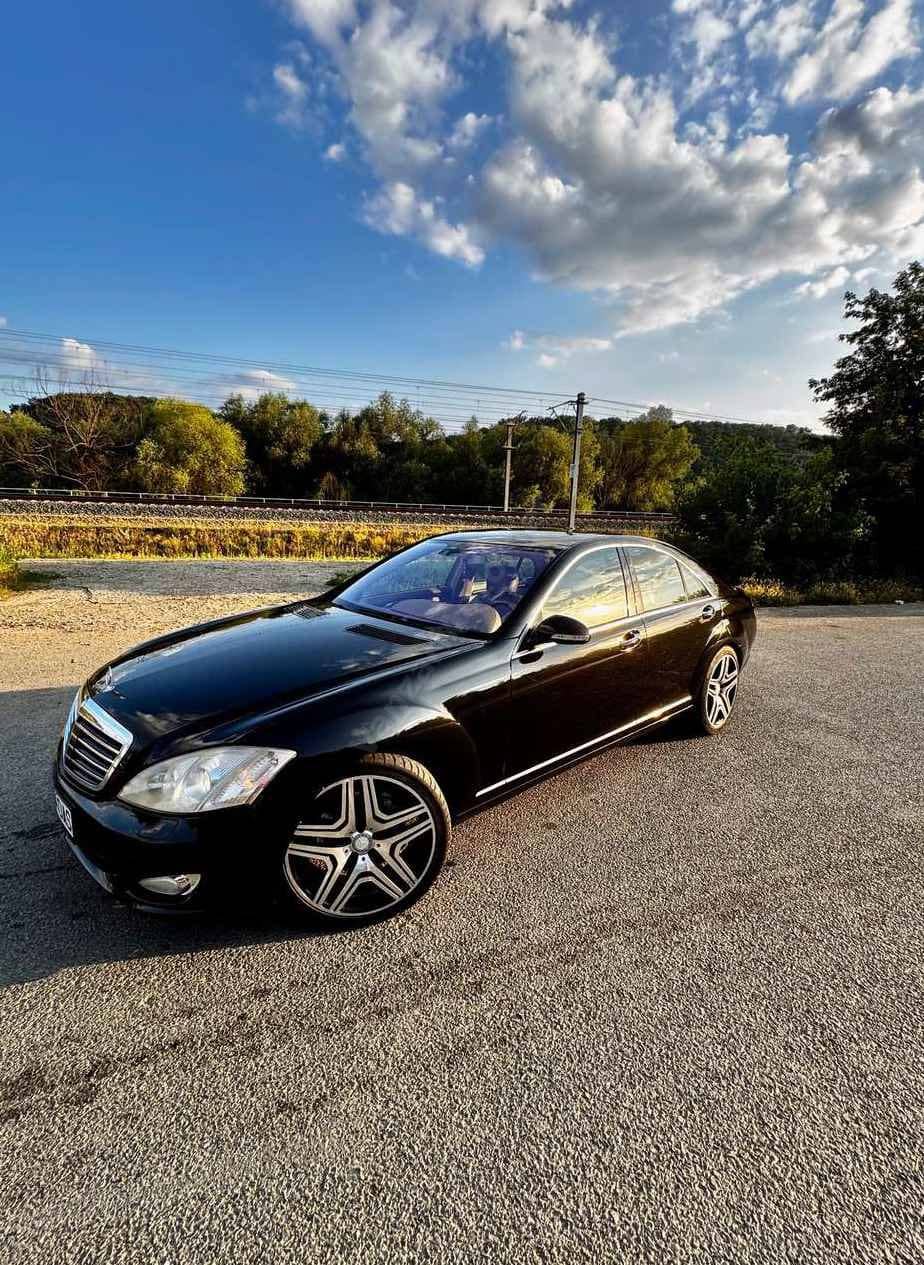 Mercedes-Benz S