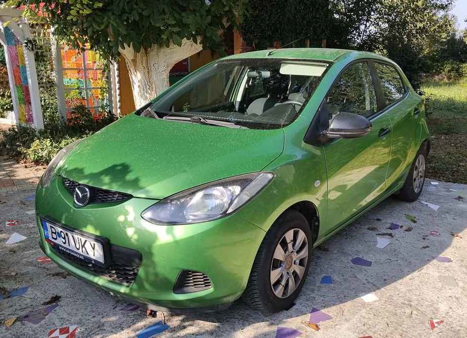 Mazda 2