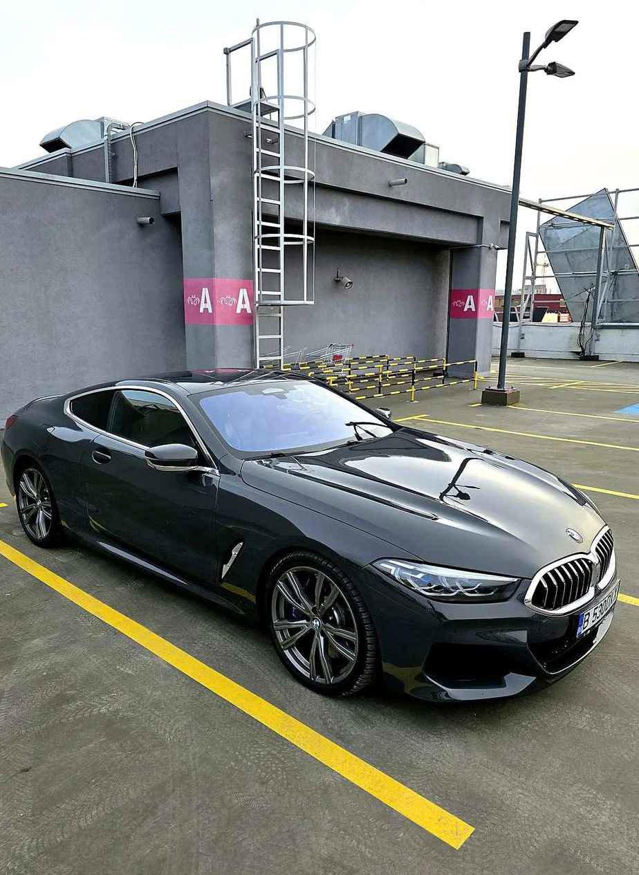 BMW M8
