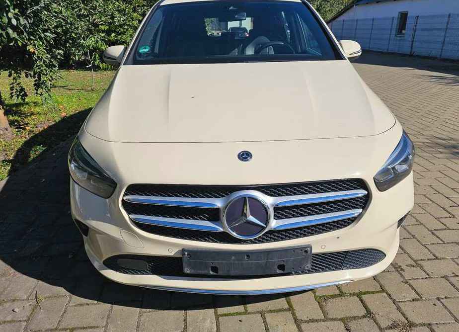 Mercedes-Benz B