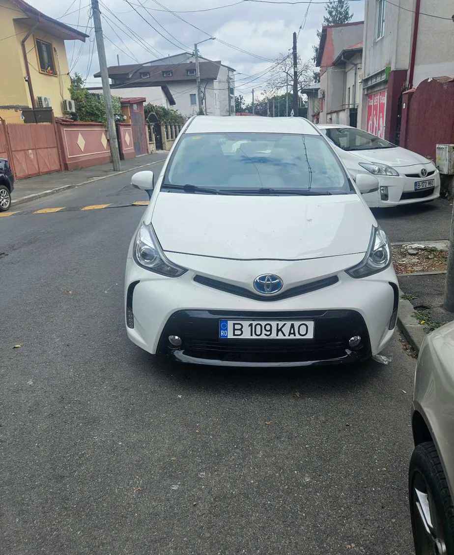 Toyota Prius+