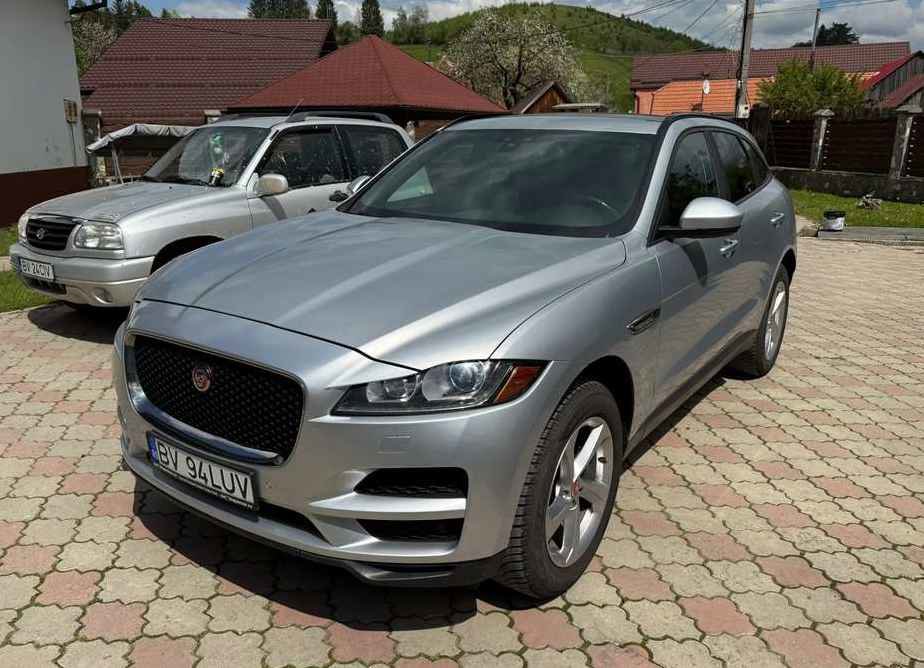 Jaguar F-Pace