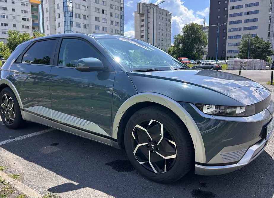 Hyundai IONIQ