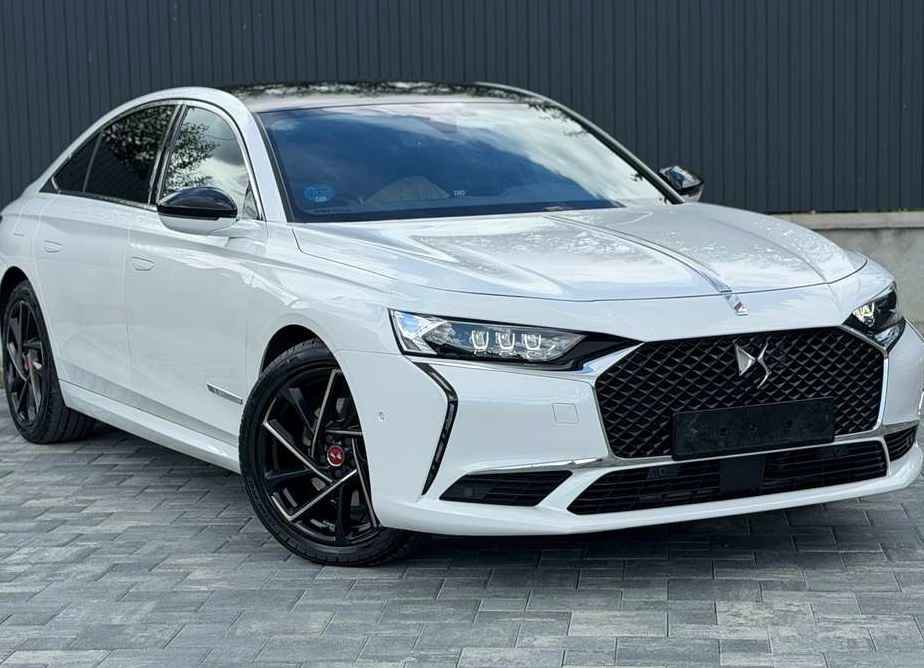 DS Automobiles DS 9