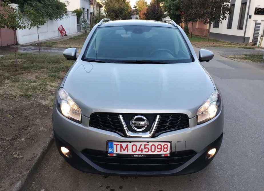 Nissan Qashqai+2