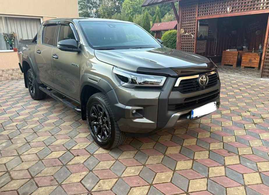 Toyota Hilux