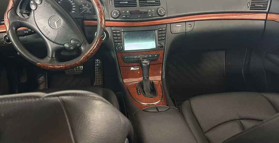 Mercedes-Benz E