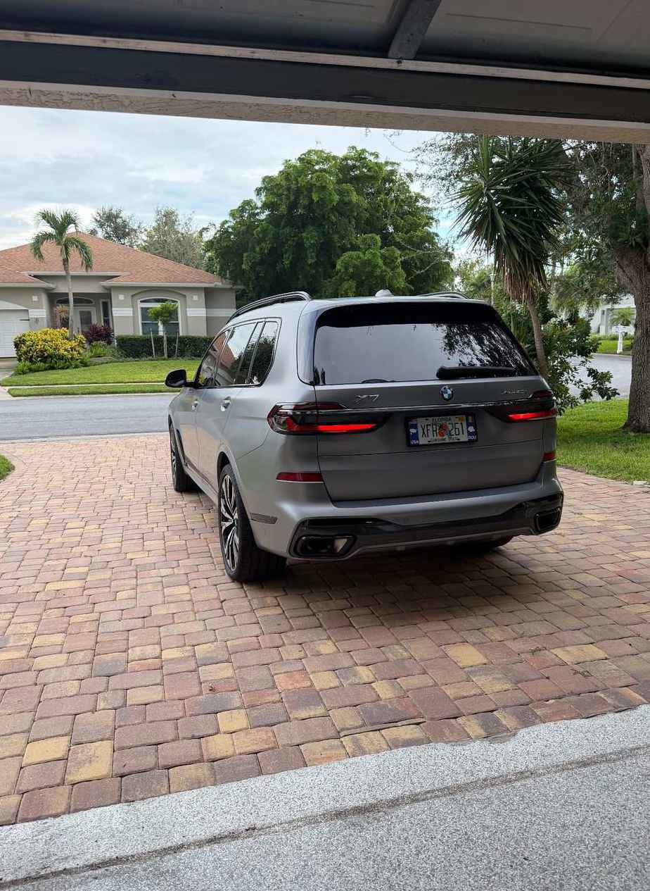 BMW X7