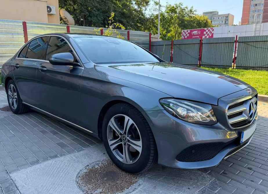 Mercedes-Benz E