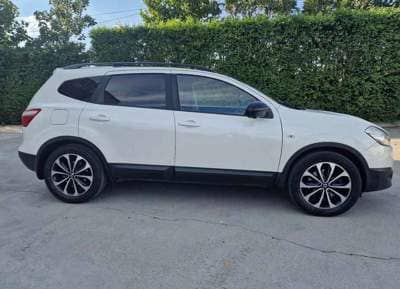 Nissan Qashqai+2