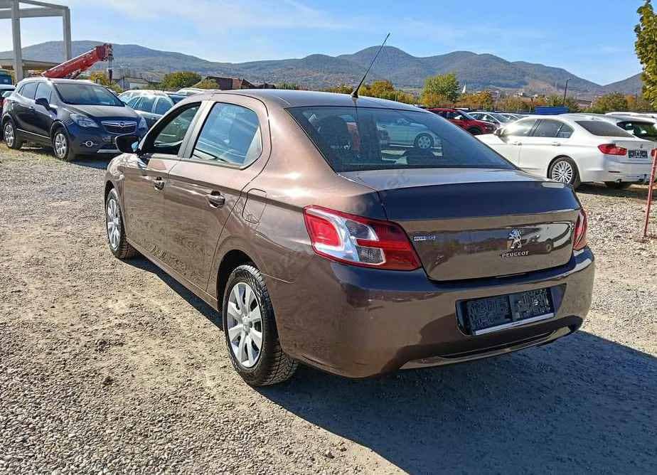 Peugeot 301