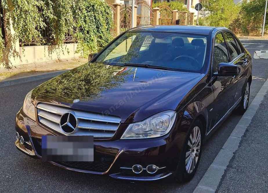 Mercedes-Benz C
