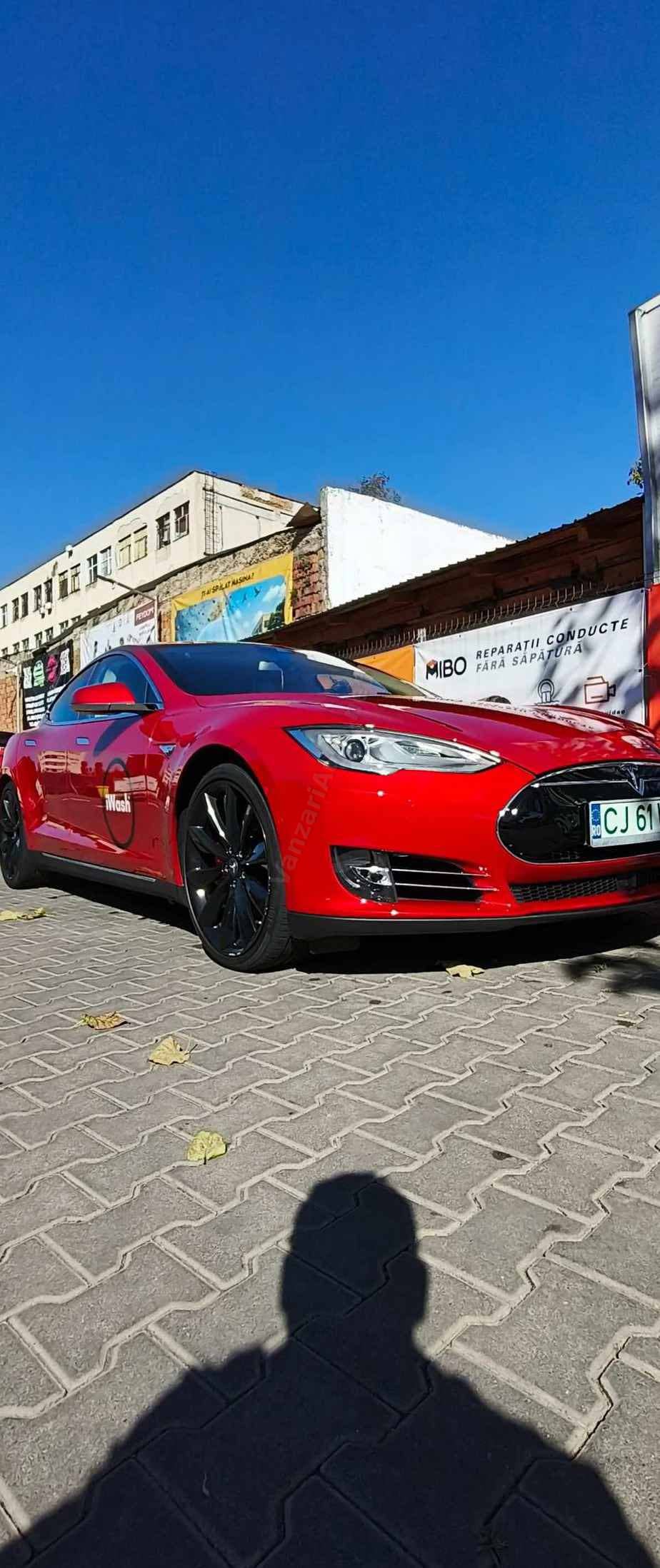Tesla Model S