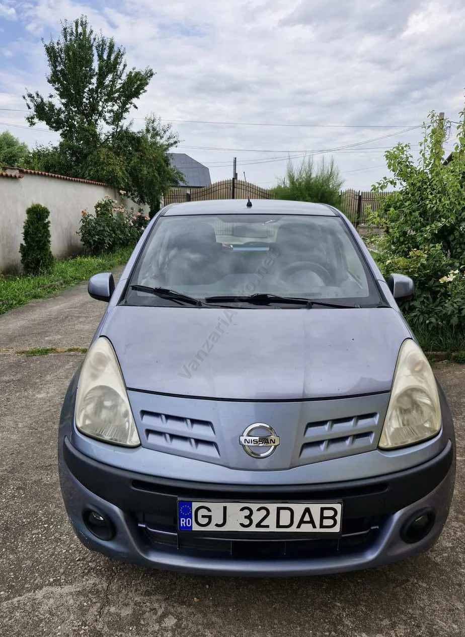 Nissan Pixo