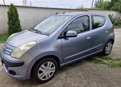 Nissan Pixo