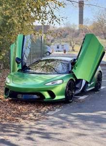 McLaren GT