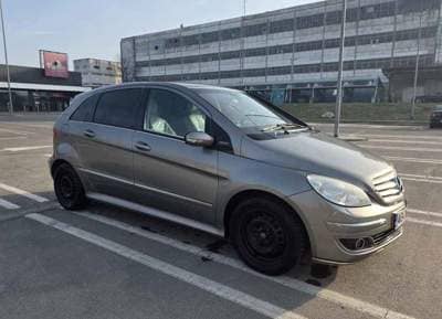 Mercedes-Benz B