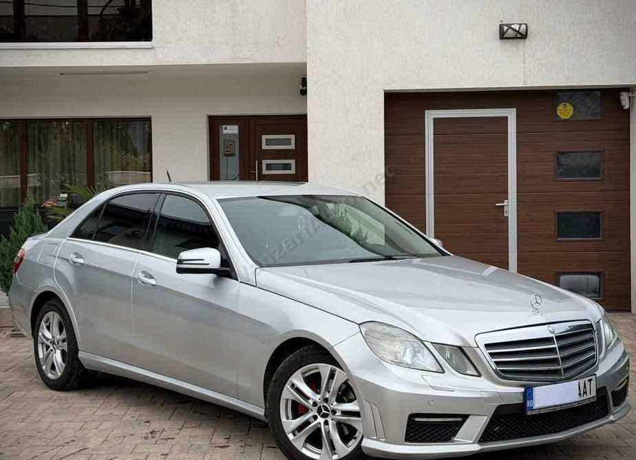 Mercedes-Benz E