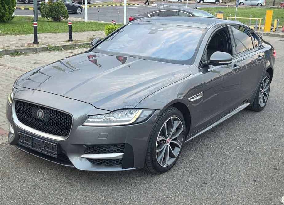 Jaguar XF